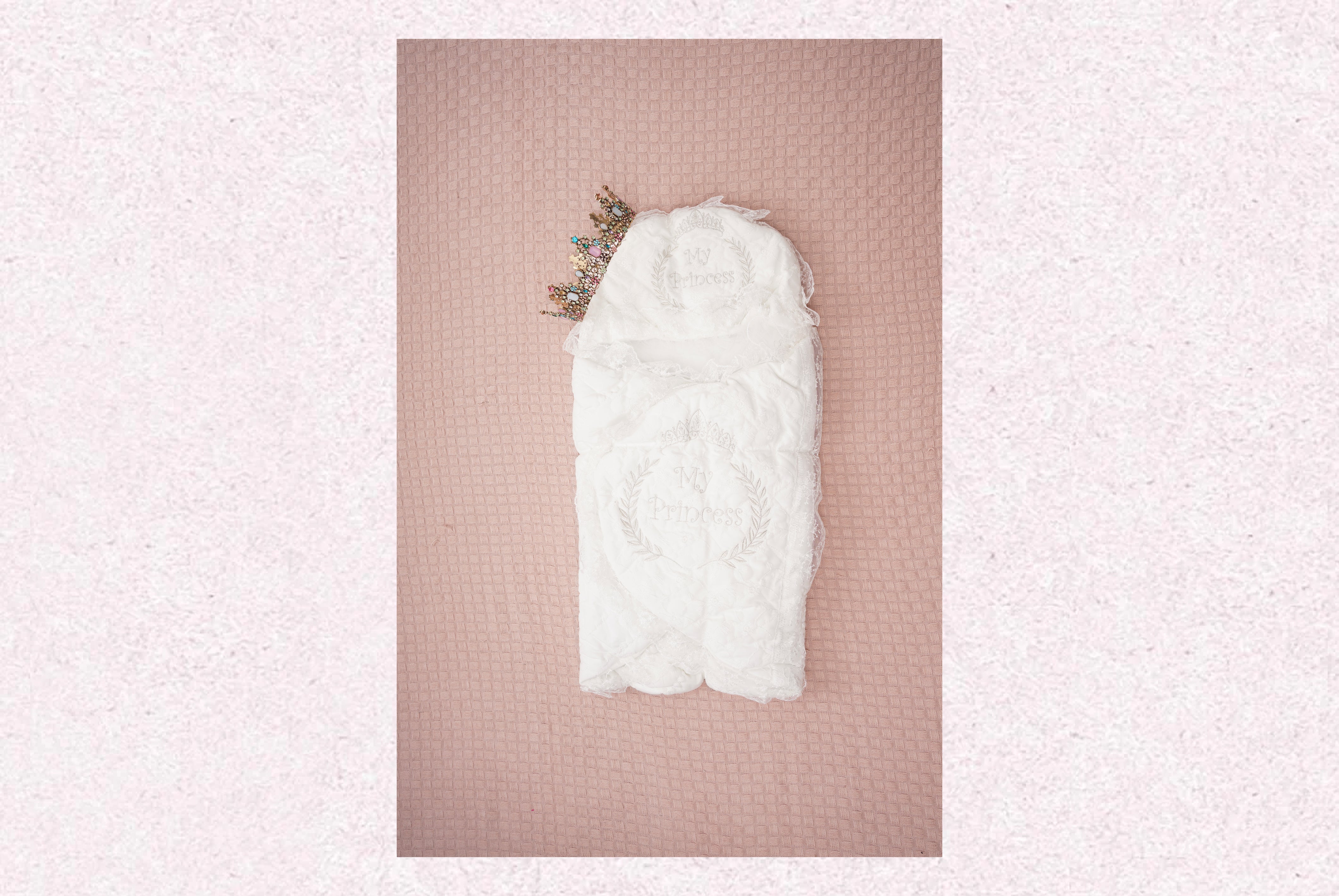 Golden crest wrap - my Princess