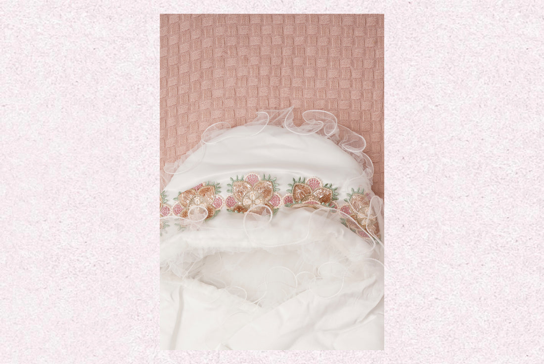 The Signature Bow wrap
