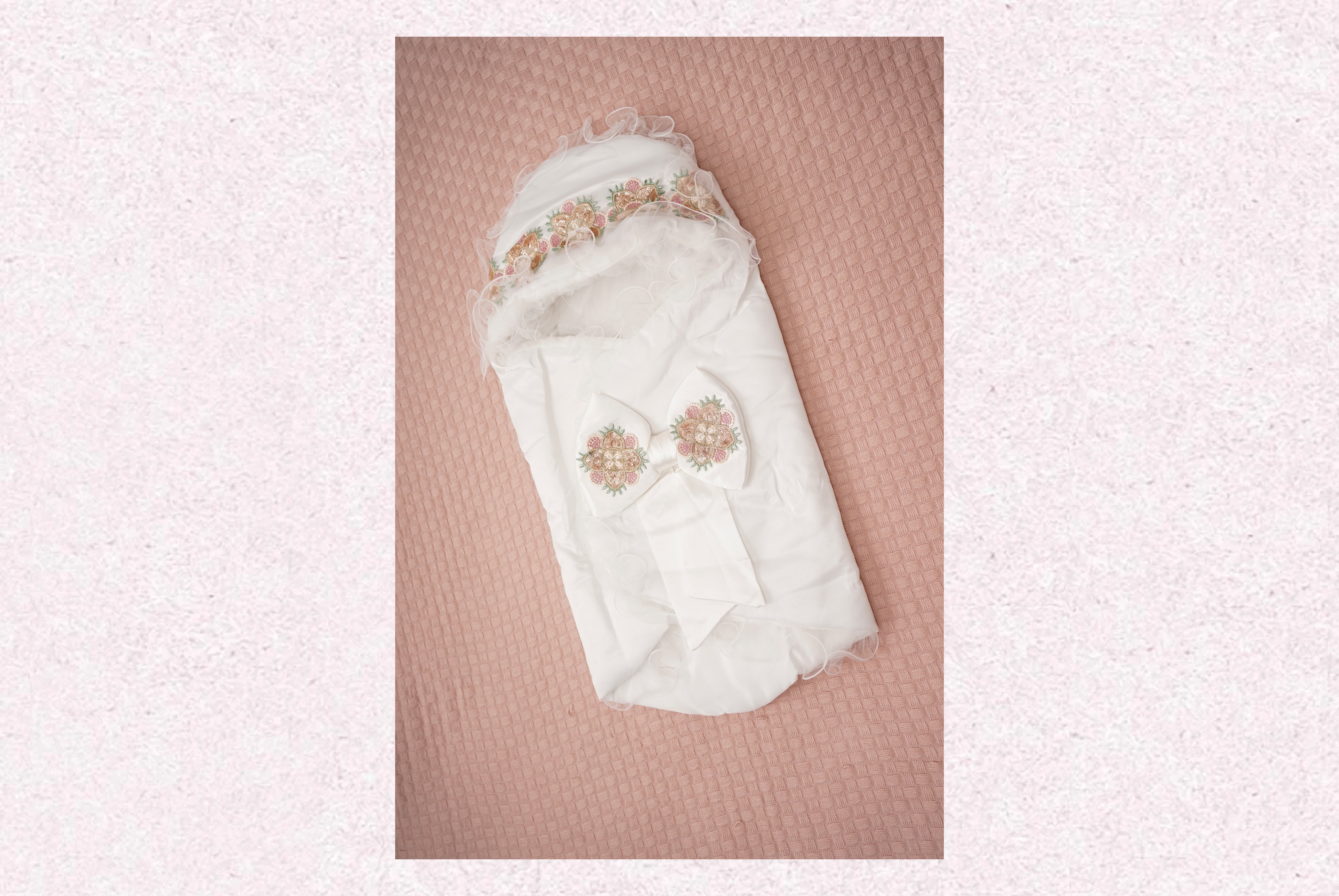 The Signature Bow wrap