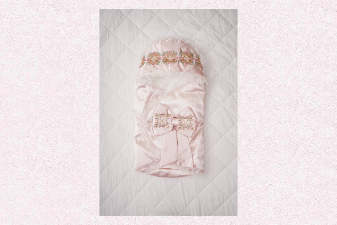 The Signature Bow wrap