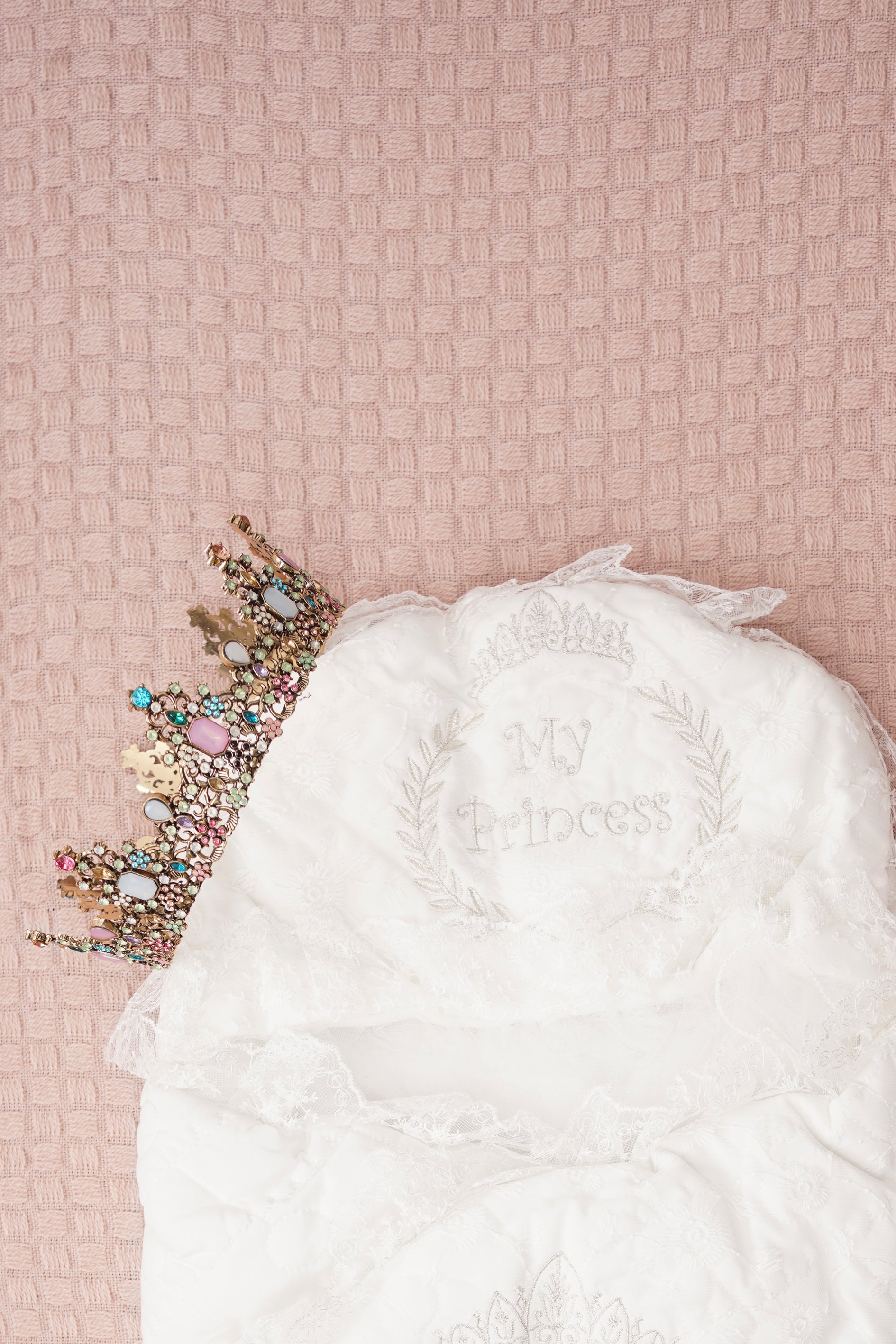 Golden crest wrap - my Princess