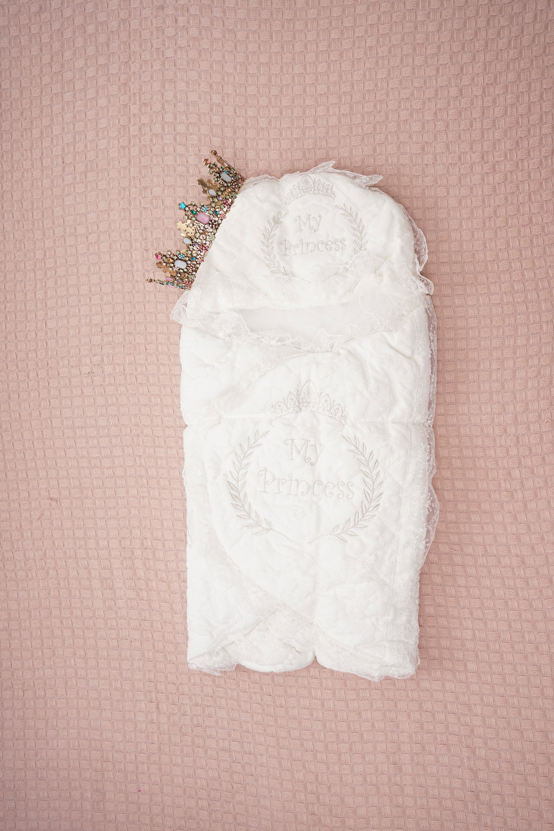 Golden crest wrap - my Princess